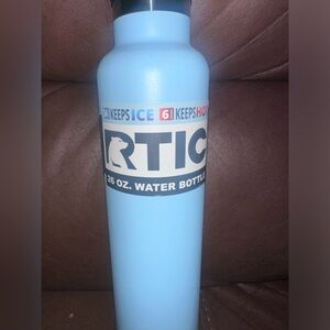 RTIC Light Blue Water Bottle 26 oz New Hot/Cold Drinks Reuse